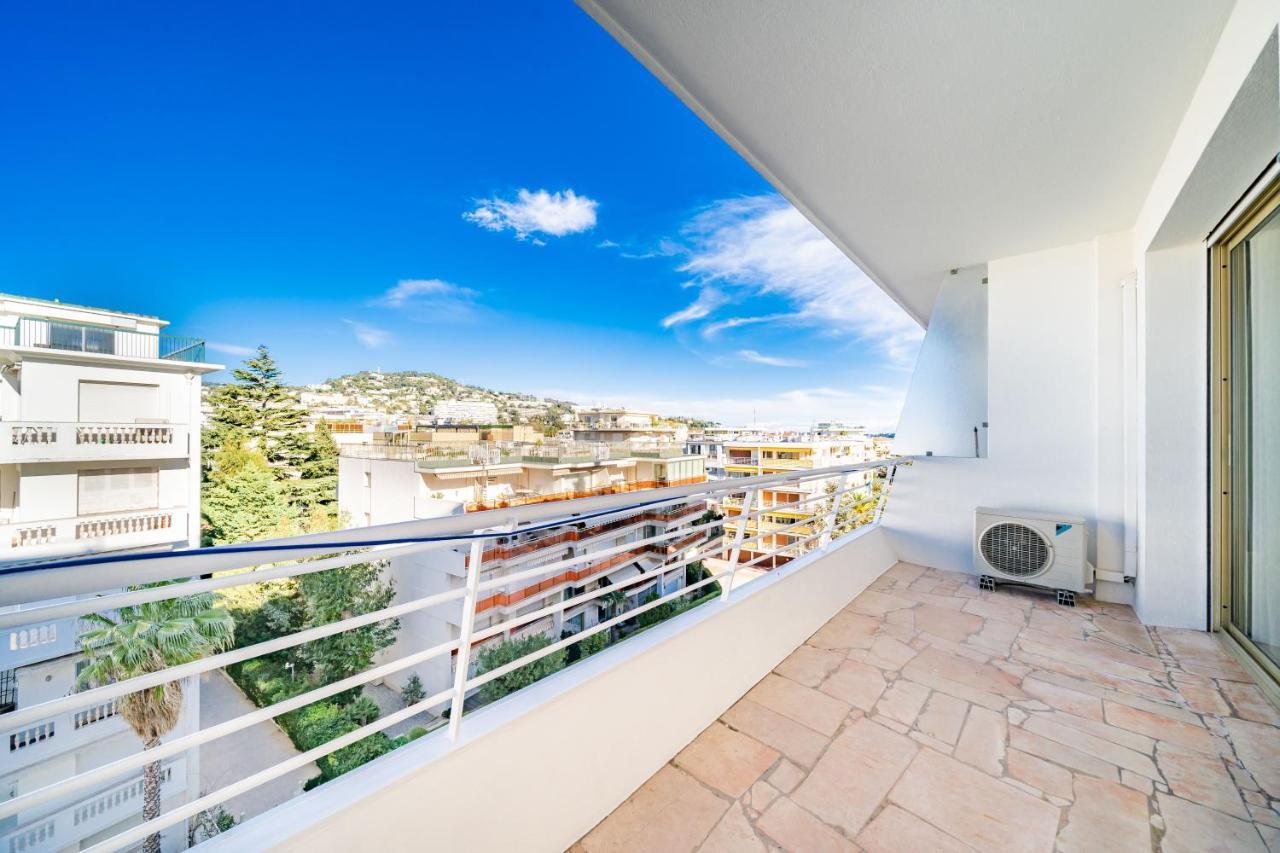 Appartement Palm Beach- Free Wifi- Parking- Sea View Cannes